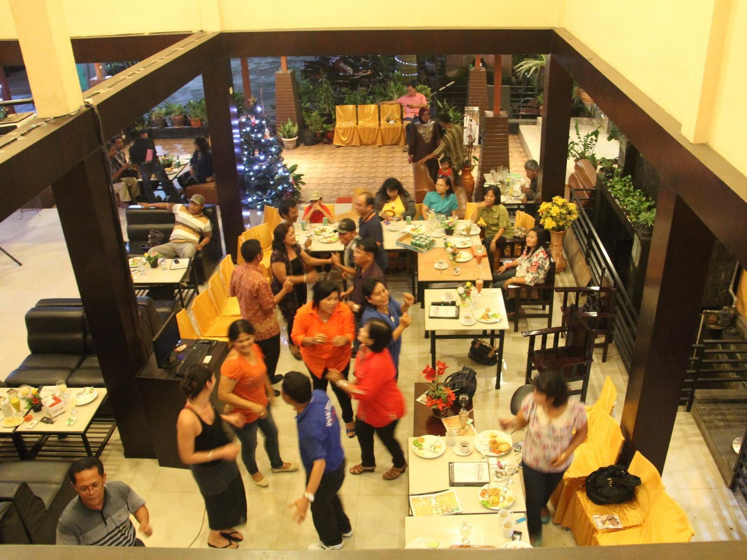 Hotel Sing A Song Pematangsiantar Exterior photo