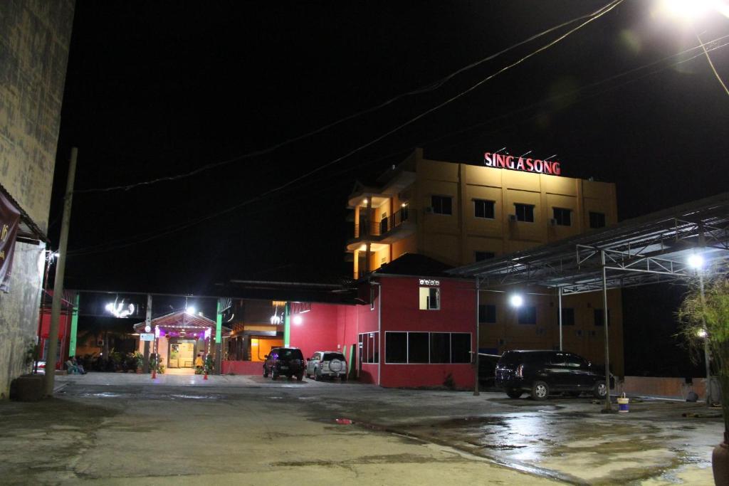Hotel Sing A Song Pematangsiantar Exterior photo